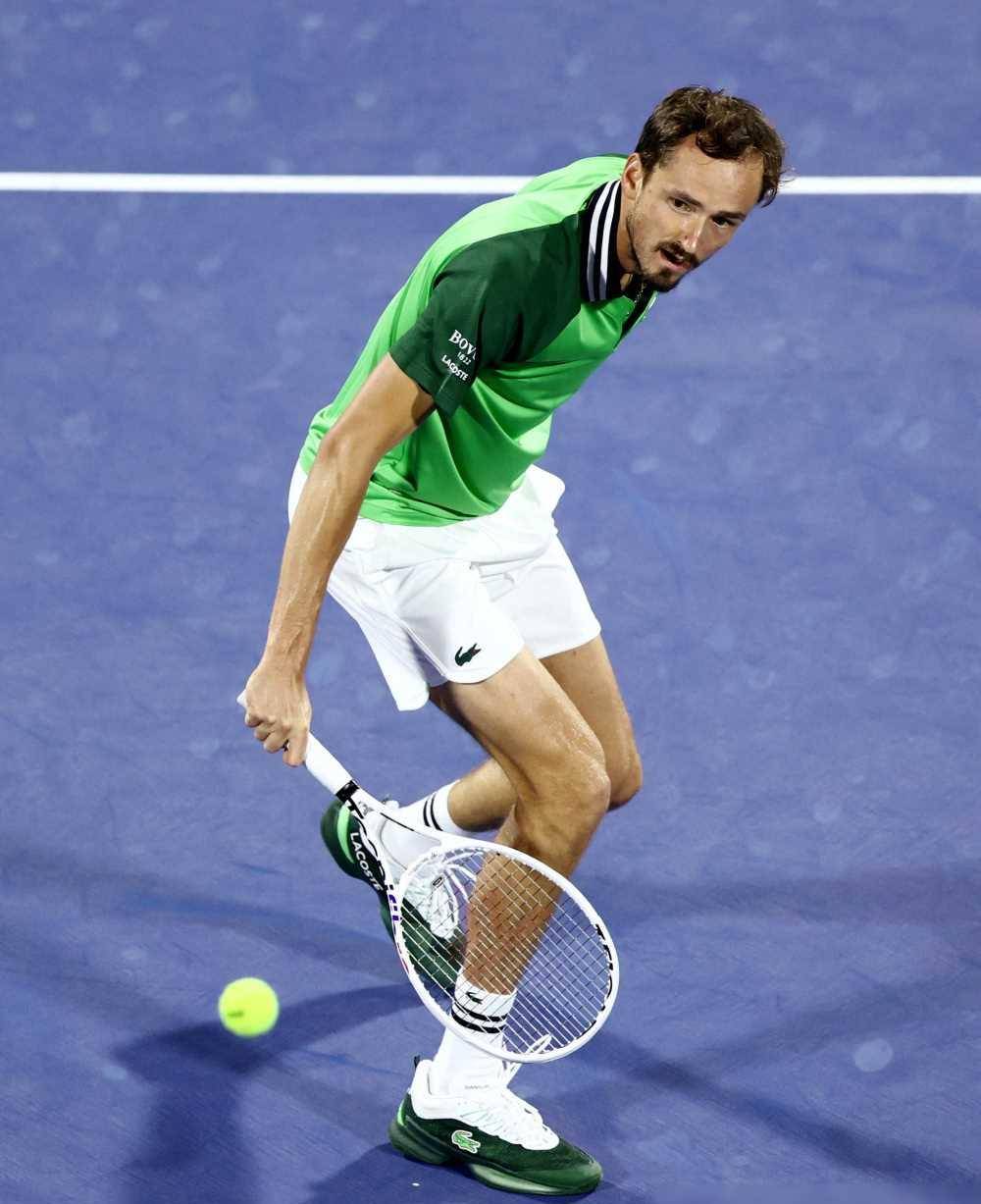 开云体育app-法网力克拉沃尔杯，梅德韦杰夫惊艳四座