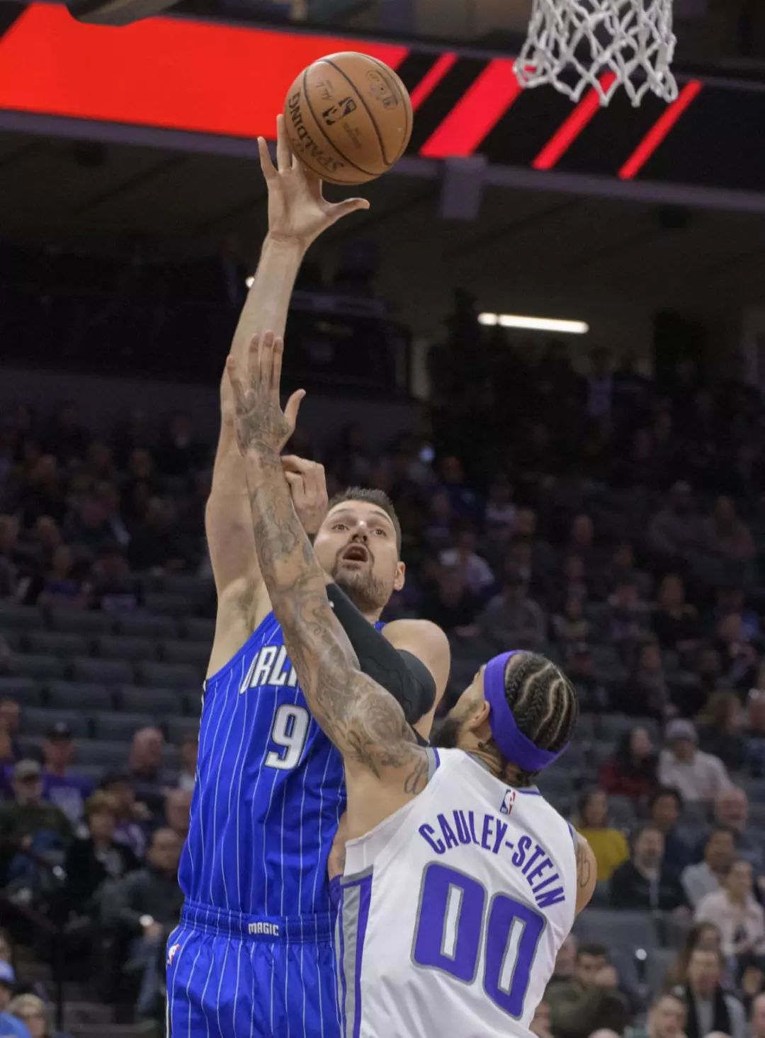 火箭碾压国王，武切维奇状态火热