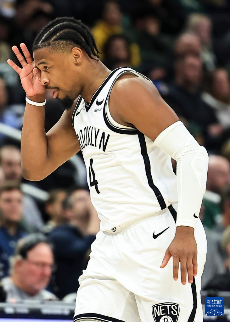 开云体育官方网站-雄鹿轻取篮网，拉文高光表现