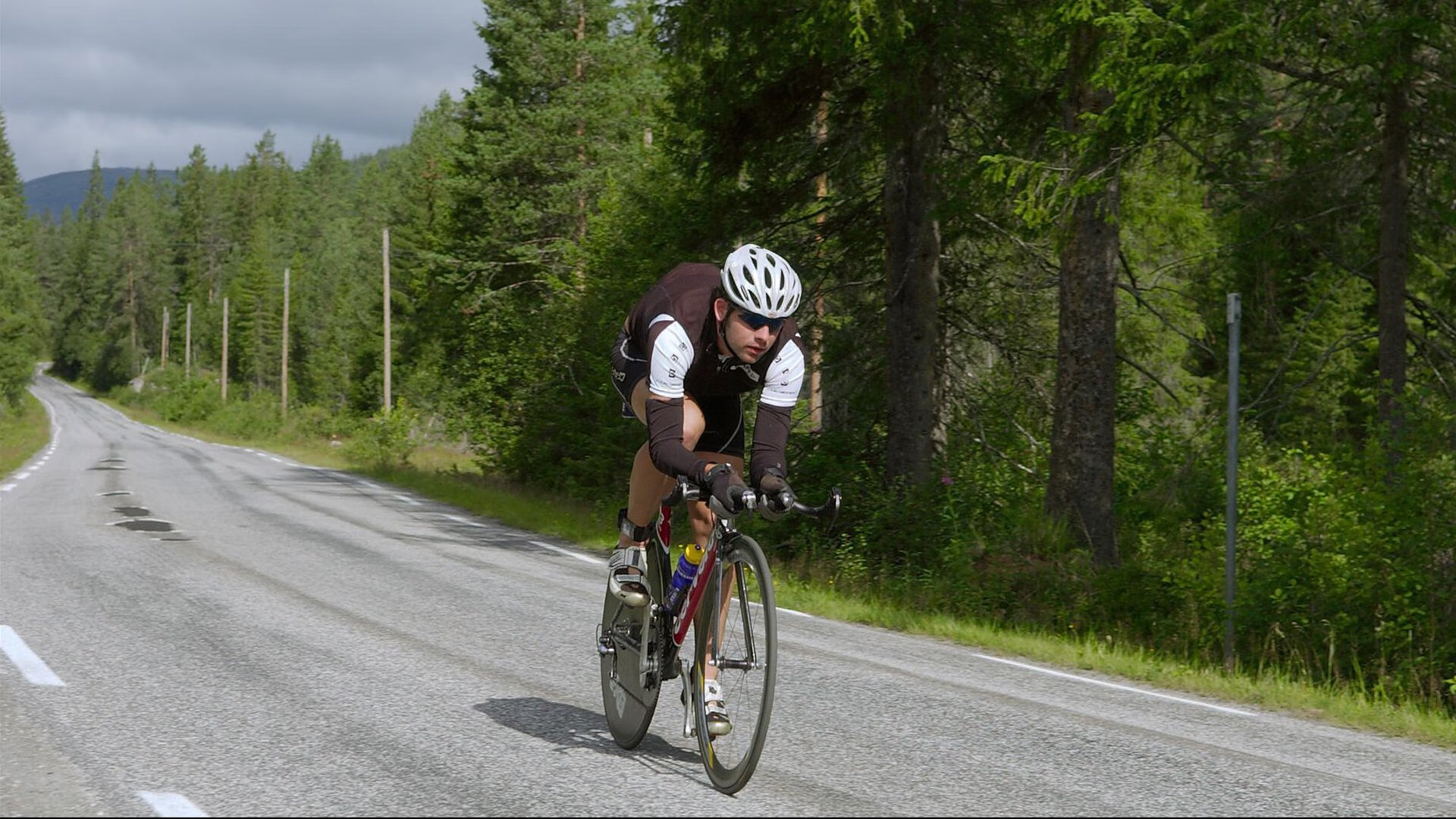 东决关键战焦点战，活塞决胜局带走广东队