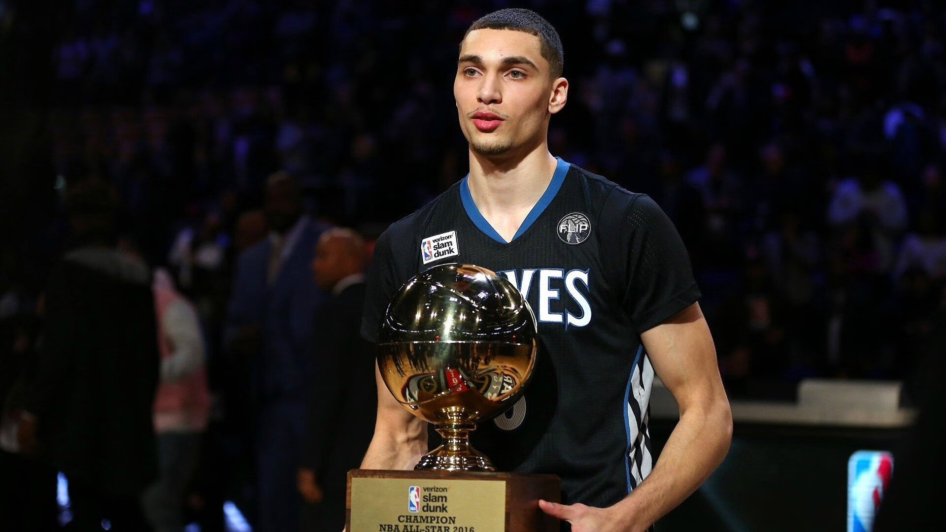 当达拉斯的牛仔舞步踏过天山，篮球世界杯背后的地缘寓言