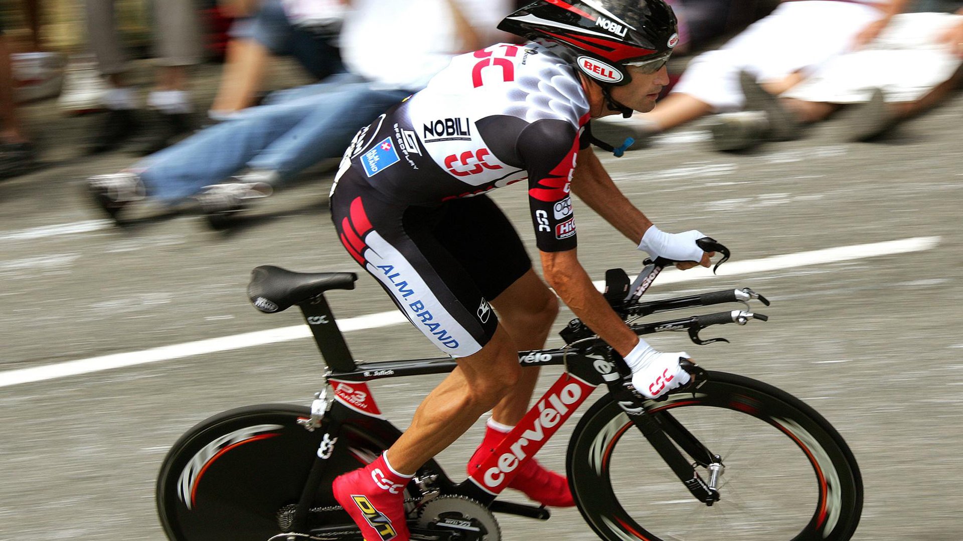 孙兴慜完美封神！贝蒂斯对阵里昂，亚洲天王一战征服欧洲